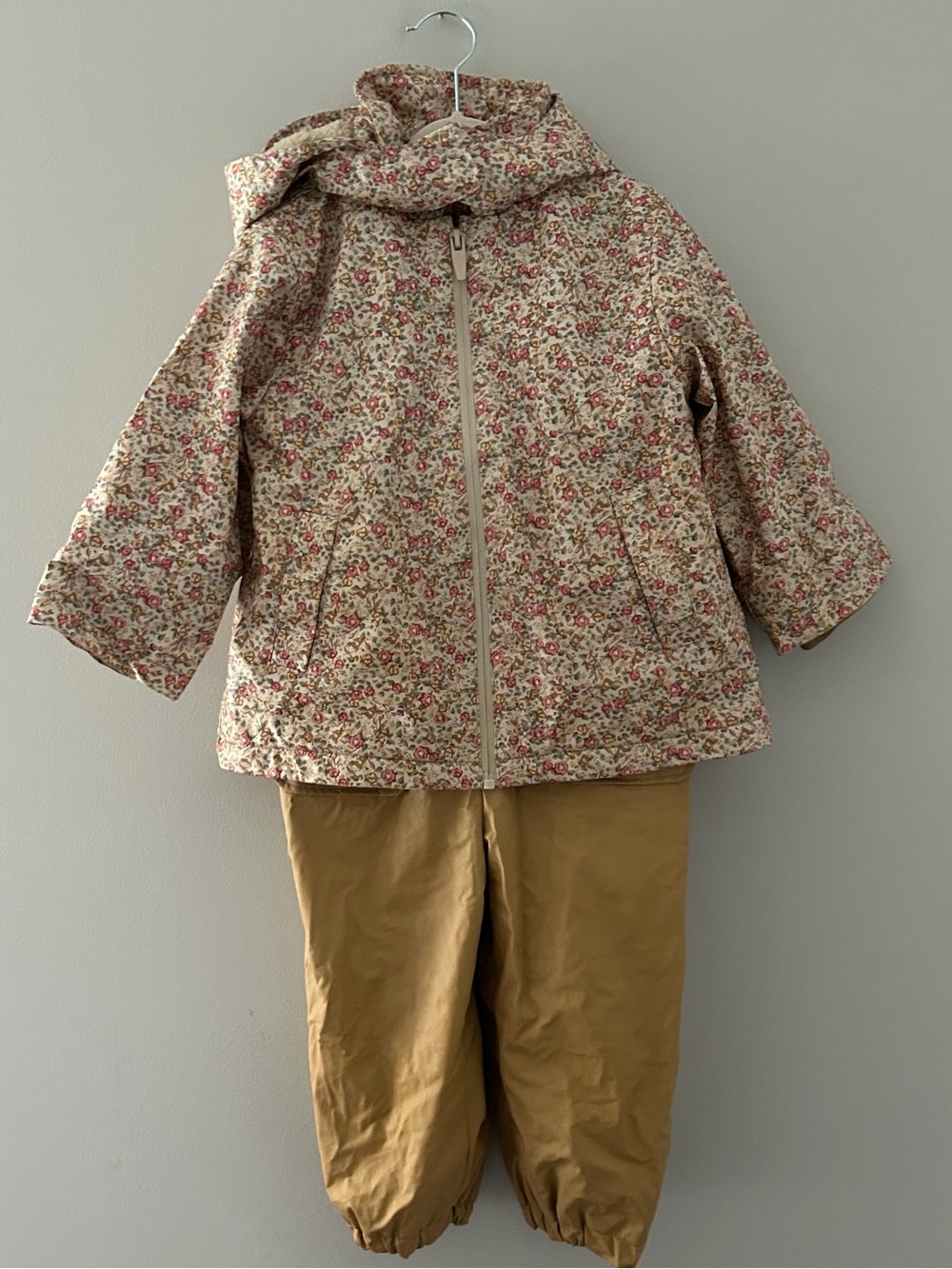 Zara Floral Rainsuit - Picture 7 of 14